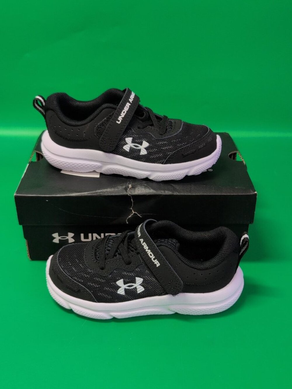 Under Armour Assert 10 Alternate Closure Boys Infant Shoes US 9K Black White